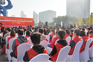 首届齐鲁康博会 济南中医白癜风医院专家现场义
