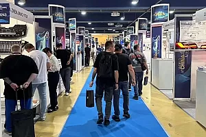 俄罗斯、玉环汽配展举办;途虎首发马牌轮胎;开思·汽修私享会;曼胡默尔&途虎合作;天猫养车&3城公交企业合作|周一早点说